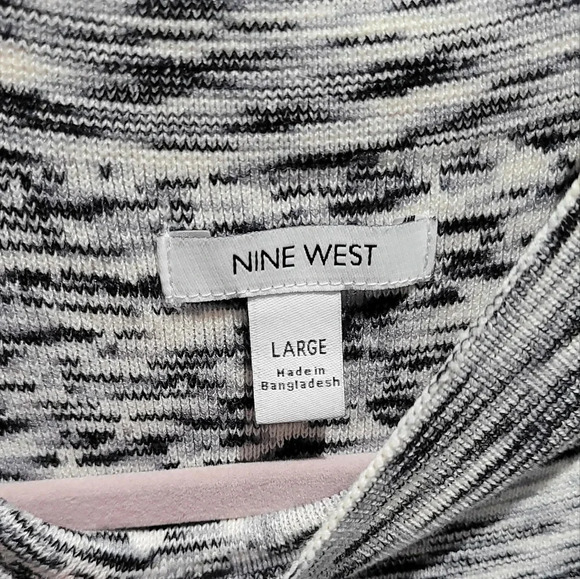 Nine West sleveless mock turtleneck top - Picture 2 of 5